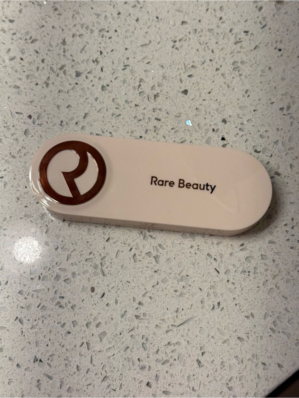 Rare Beauty essential neutrals eyeshadow palette - Picture 4 of 11
